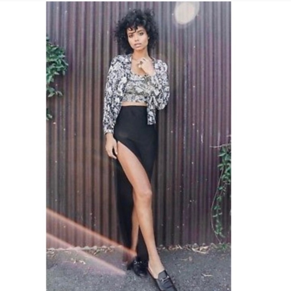 NWOT Novella Royale Black Maxi Skirt With Slit
